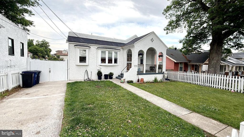 3715 37TH PL, Brentwood, MD 20722