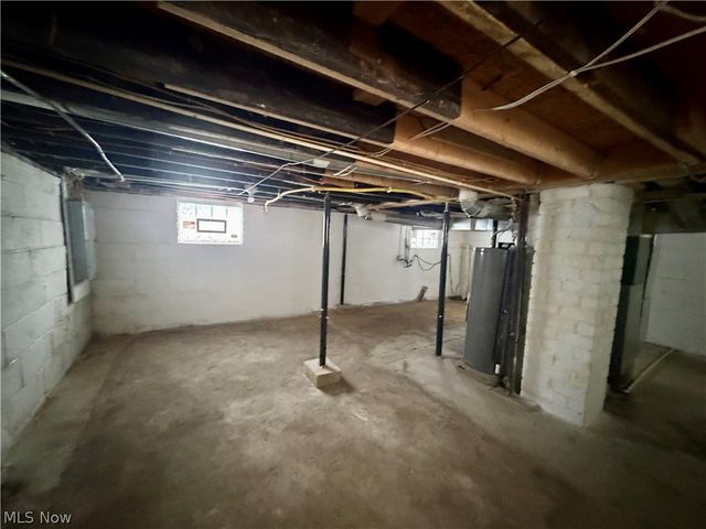 1721 SW Hammond Avenue, Canton, OH 44706