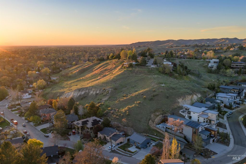 340 N Panorama Pl, Boise, ID 83702 photo 16