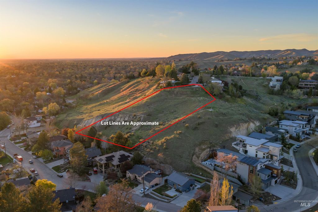 340 N Panorama Pl, Boise, ID 83702 photo 3