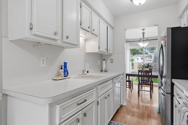 119 Manor Way, Rochester Hills, MI 48309