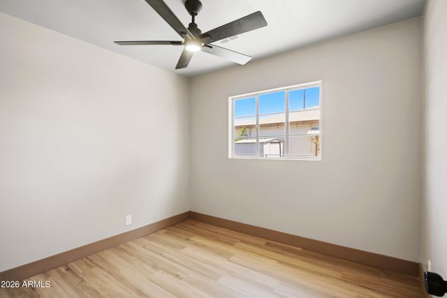 2201 E CAMPBELL Avenue, Phoenix, AZ 85016