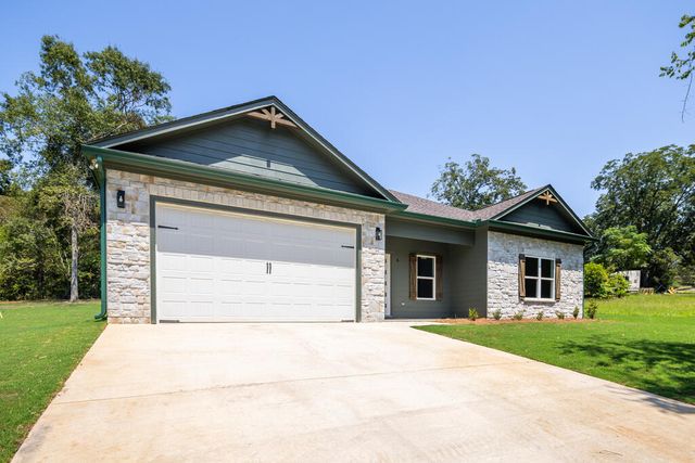 6 Hill Street, Phenix City, AL 36869