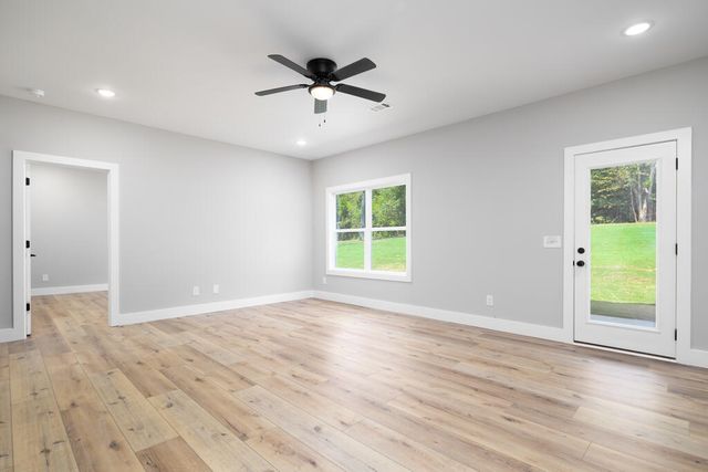 6 Hill Street, Phenix City, AL 36869