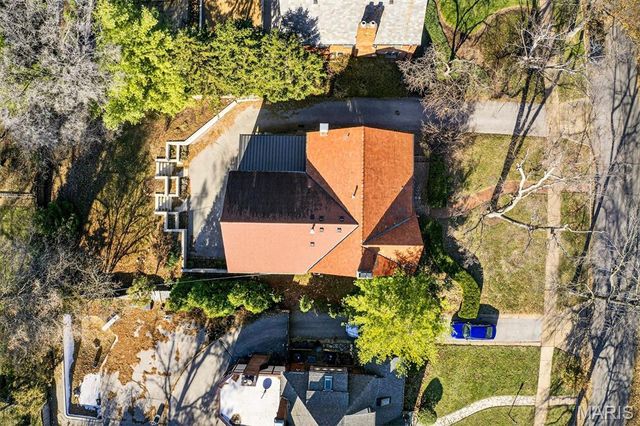 37 Ridgemoor Drive, Clayton, MO 63105