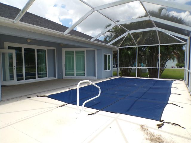1077 ROTONDA CIRCLE, Rotonda West, FL 33947