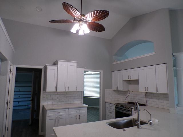 1077 ROTONDA CIRCLE, Rotonda West, FL 33947