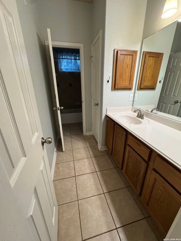 102 Royal Troon, Cibolo, TX 78108