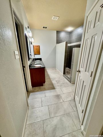 102 Royal Troon, Cibolo, TX 78108