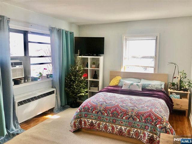 400 Fairview Avenue 4J, Fort Lee, NJ 07024