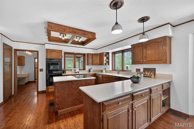 35 Greenview Drive, Defiance, MO 63341