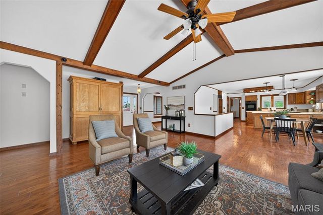 35 Greenview Drive, Defiance, MO 63341