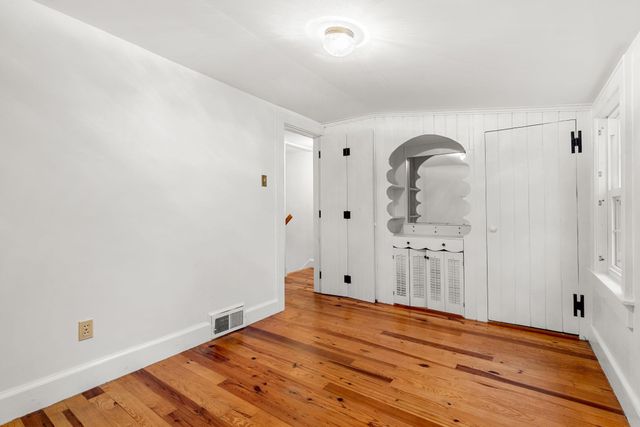 135 Walnut Hill Avenue, Manchester, NH 03104