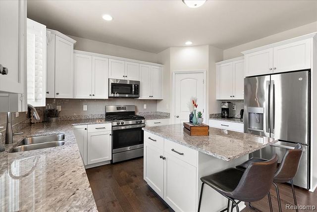 18026 Player Dr Drive, Macomb, MI 48042