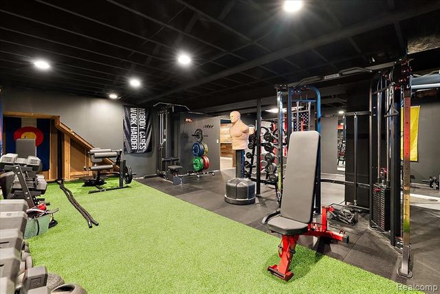 18026 Player Dr Drive, Macomb, MI 48042