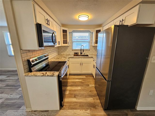 4849 CAMPHOR AVENUE, Sarasota, FL 34231