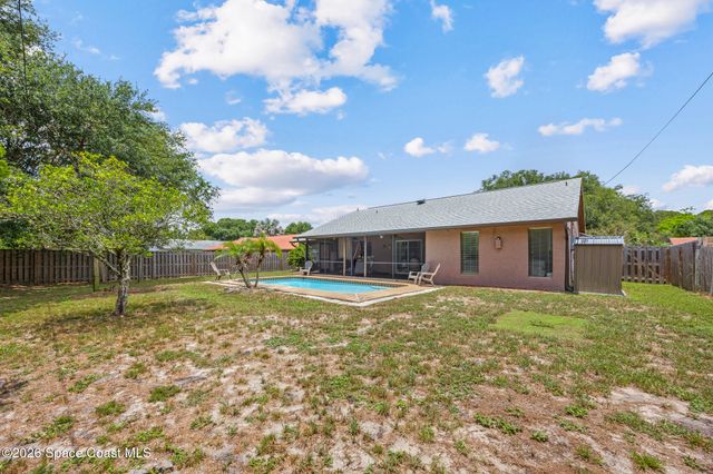 776 Beacon Street NW, Palm Bay, FL 32907