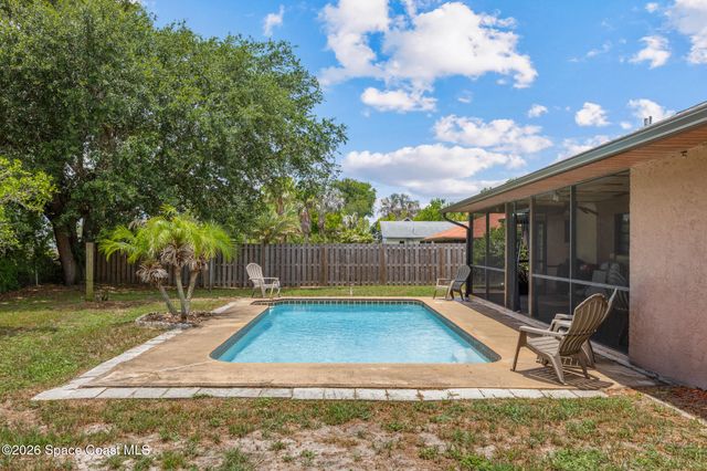 776 Beacon Street NW, Palm Bay, FL 32907