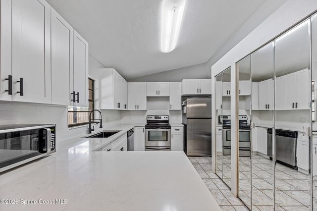 776 Beacon Street NW, Palm Bay, FL 32907