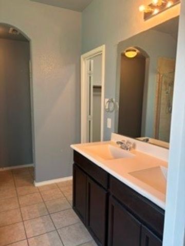 1316 Shelley Drive, Burleson, TX 76028