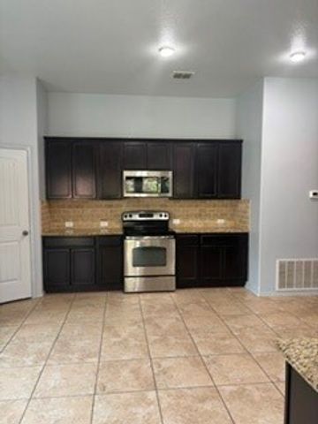 1316 Shelley Drive, Burleson, TX 76028