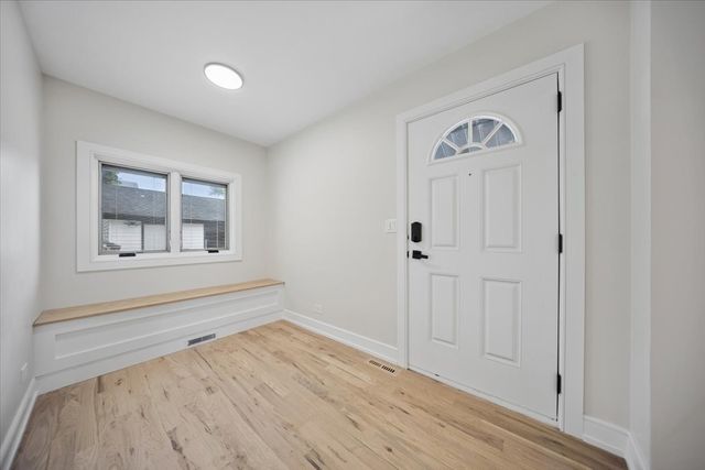 509 E Lincoln Street, Arlington Heights, IL 60005