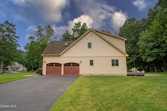 28 River Crest Road, Moreau, NY 12831