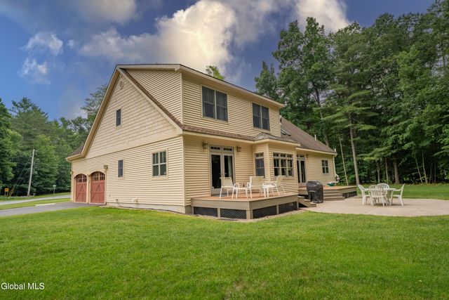 28 River Crest Road, Moreau, NY 12831