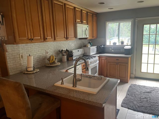 11 Birch Drive, New Fairfield, CT 06812