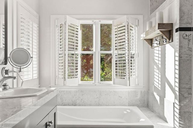 2140 Monterey Avenue, Menlo Park, CA 94025