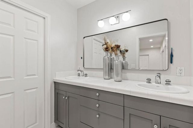 2140 Monterey Avenue, Menlo Park, CA 94025