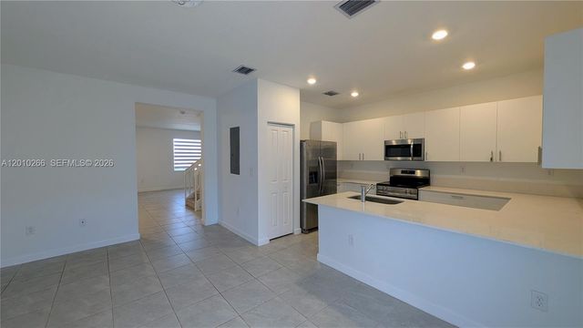 2628 SE 28 DR, Homestead, FL 33035