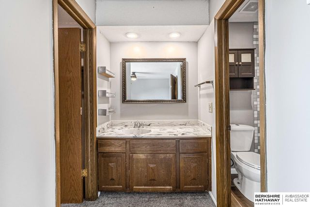 9023 Gary Circle, Omaha, NE 68138