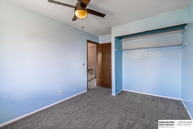 9023 Gary Circle, Omaha, NE 68138