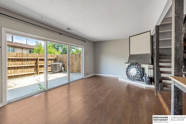 9023 Gary Circle, Omaha, NE 68138