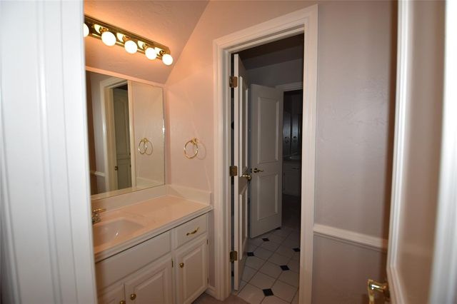 12608 Redstone Court, Oklahoma City, OK 73142