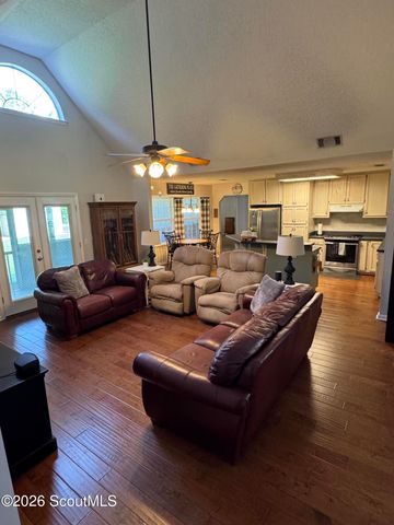 13371 Georgia 110, Woodbine, GA 31569