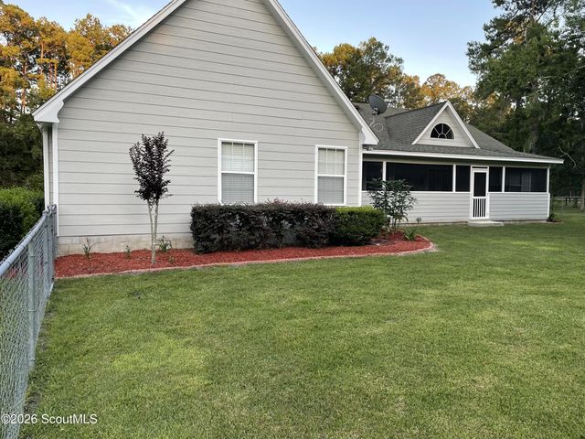 13371 Georgia 110, Woodbine, GA 31569
