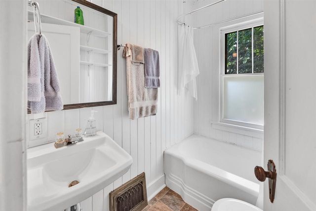 5805 Roosevelt Street, Middleton, WI 53562