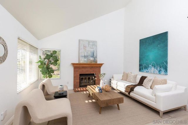 2921 Estancia, San Clemente, CA 92673