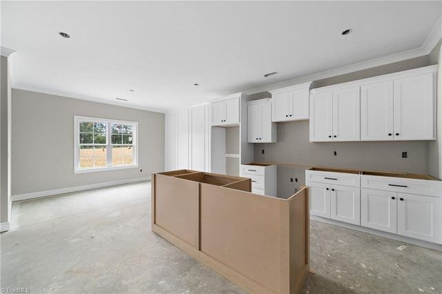 154 Canton Drive, Lexington, NC 27295