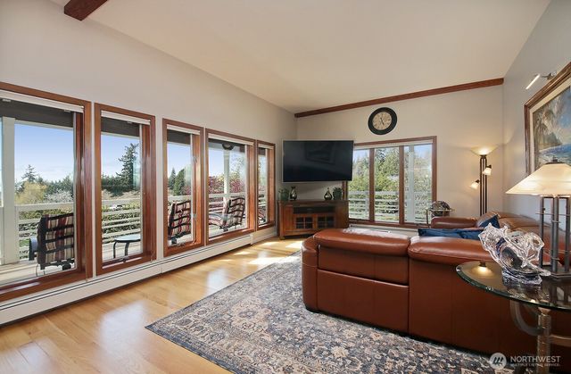 5741 Crow Haven Road, Langley, WA 98260