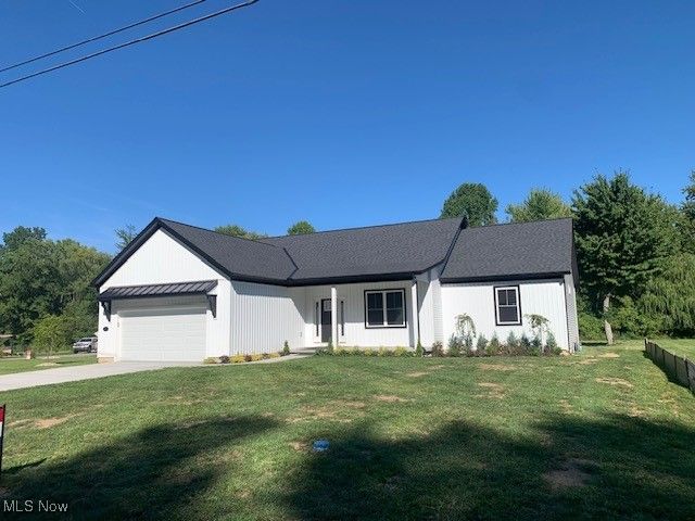 1775 Green Road, Madison, OH 44057