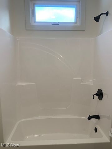 1775 Green Road, Madison, OH 44057