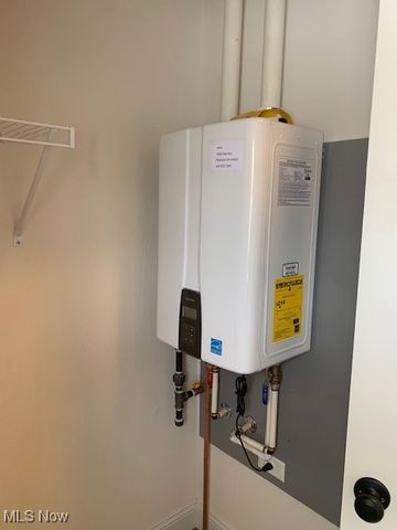 1775 Green Road, Madison, OH 44057