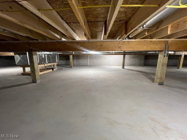 1775 Green Road, Madison, OH 44057