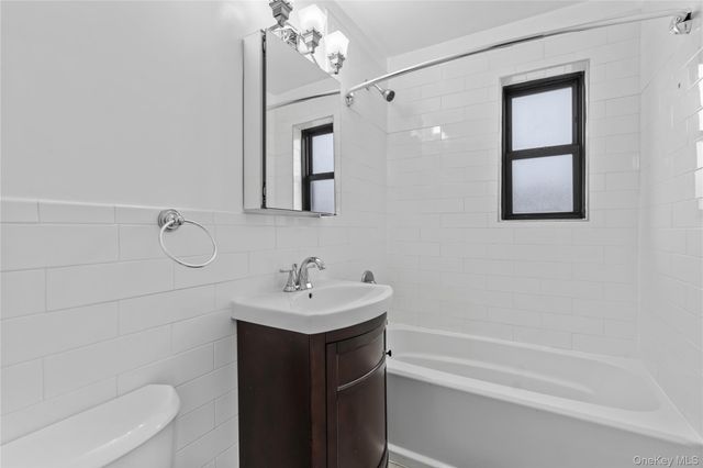 33 William Street 5K, Fleetwood, NY 10552