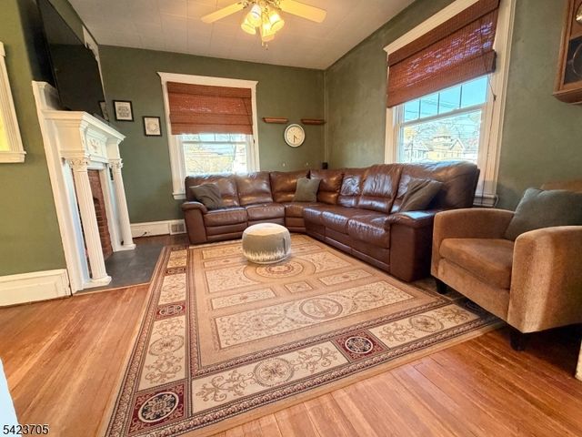 28 W Union Ave, Bound Brook Boro, NJ 08805