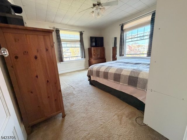 28 W Union Ave, Bound Brook Boro, NJ 08805