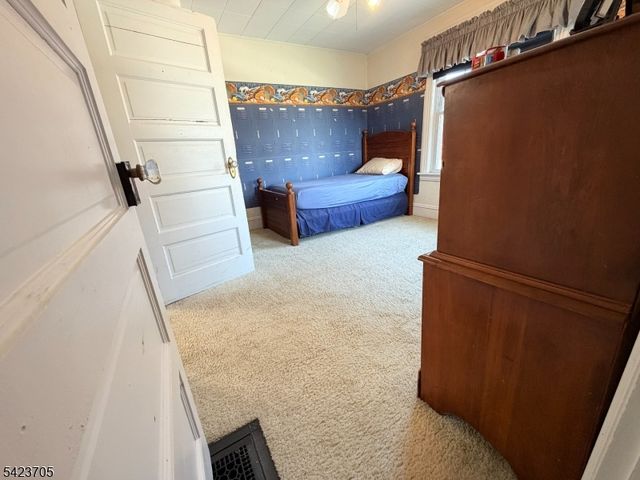 28 W Union Ave, Bound Brook Boro, NJ 08805